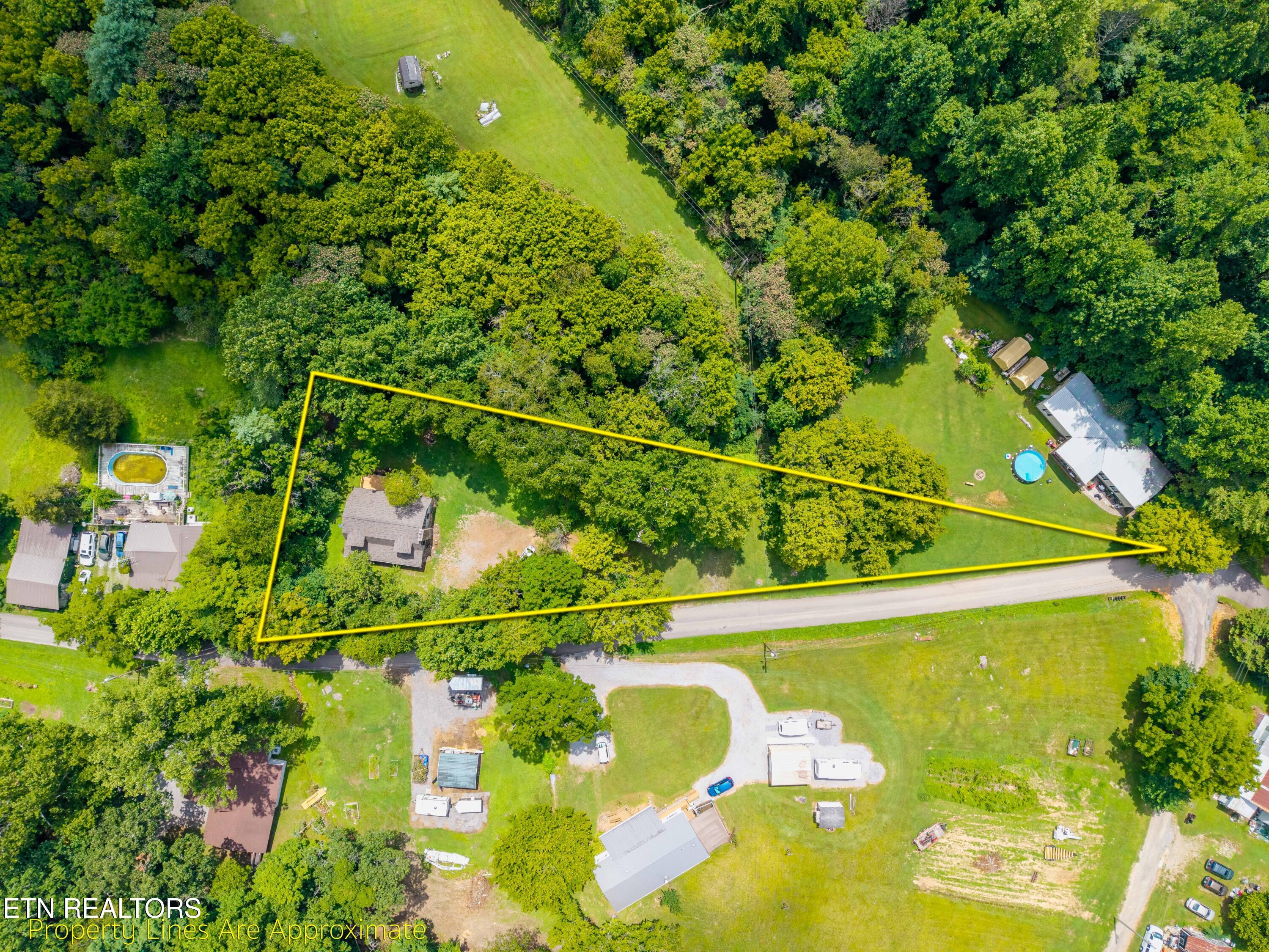 143 Old Cove Road Walland, TN 37886 - Photo 49 of 49 143OldCoveRd-68