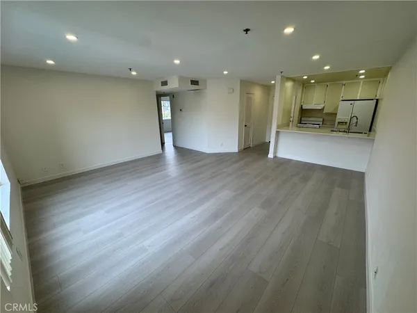 $2,795 | 2616 Canada, Unit 308, Glendale, CA 91208