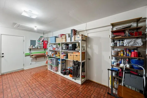 a view of a storage & utility room