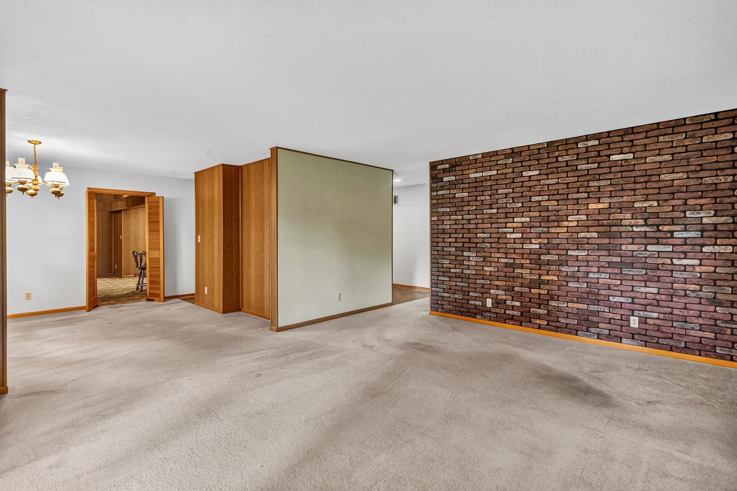 2505 Curtis Road Champaign, IL 61822 - Photo 16 of 37 Gallery Image 16