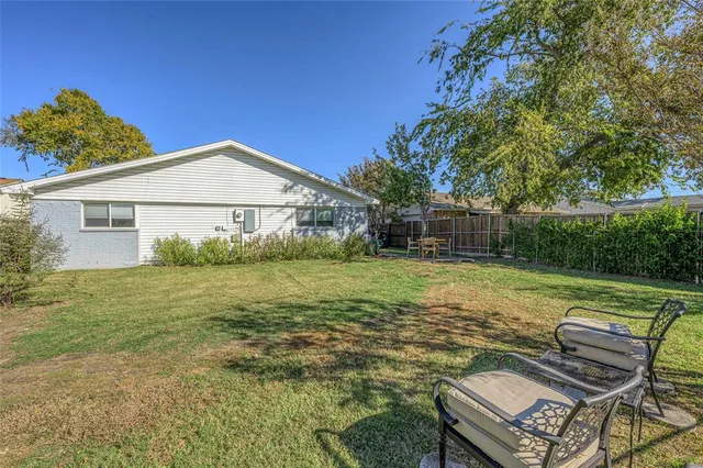 $347,800 | 2038 Rose Hill Road, Carrollton, TX 75007