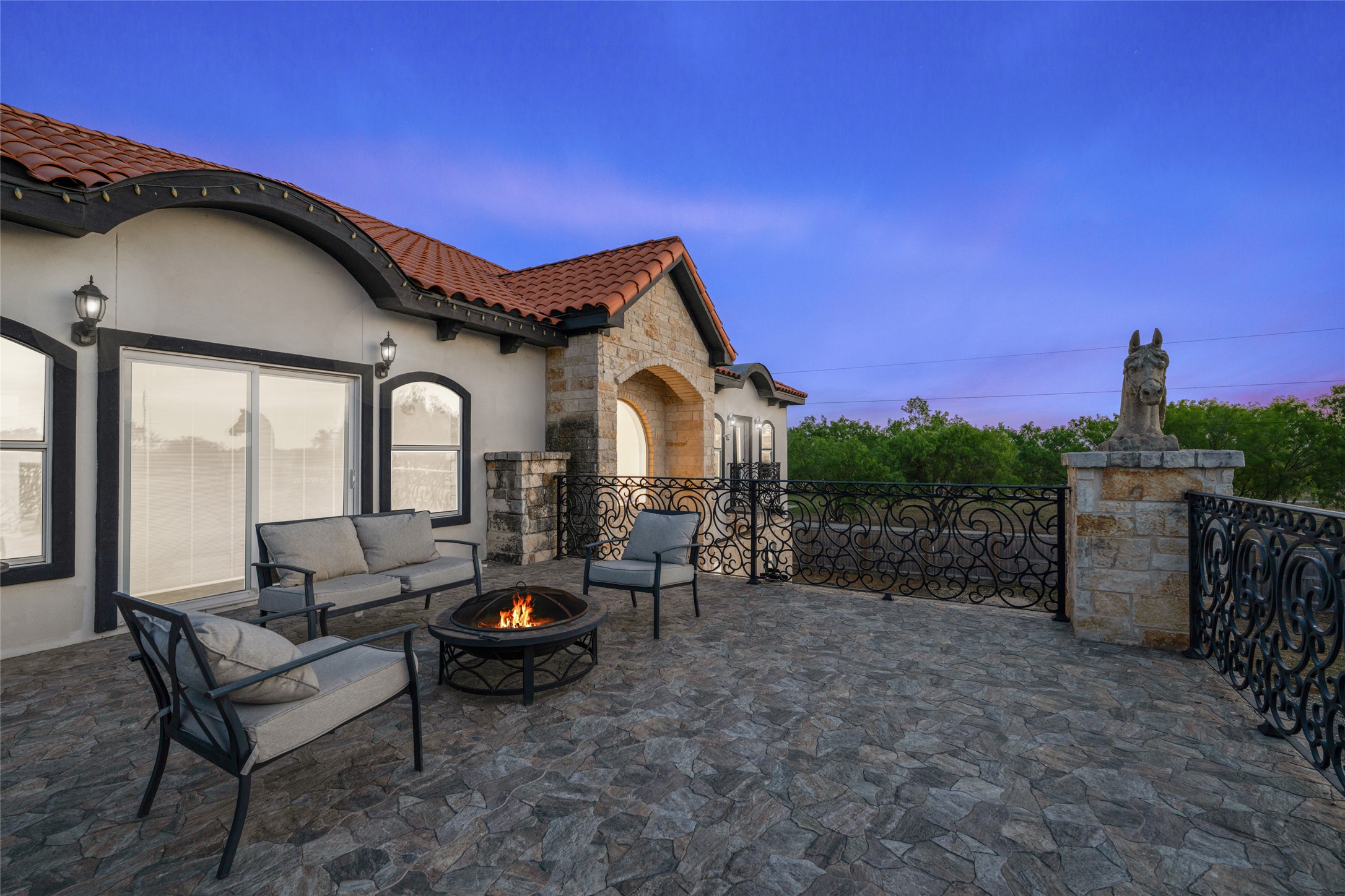 507 Rawhide Road Seguin, TX 78155 - Photo 28 of 40 View of patio / terrace