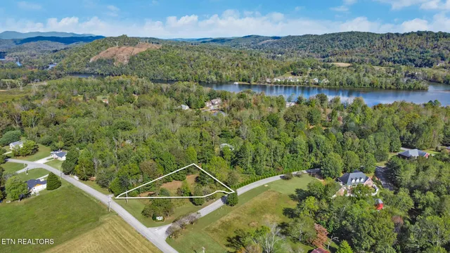 $39,900 | Lot 34 Indigo Bunting Drive, Harriman, TN 37748