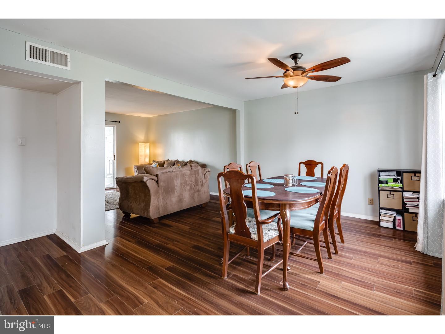 581 Elbridge Road Morrisville, PA 19067 - Photo 2 of 18 Dining Room