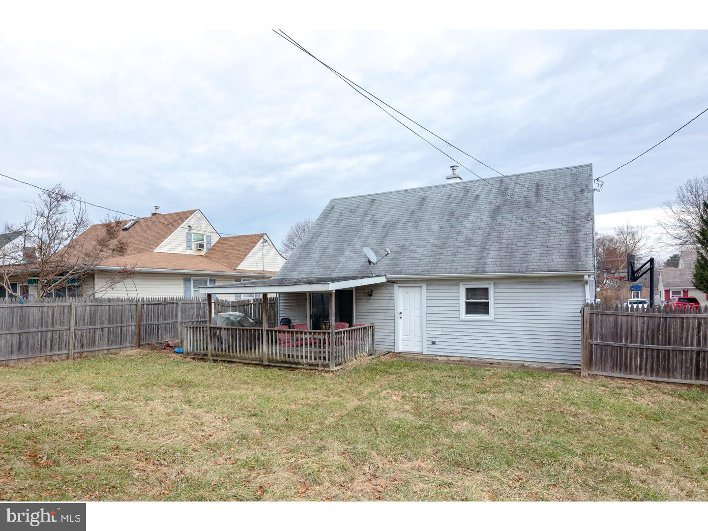 581 Elbridge Road Morrisville, PA 19067 - Photo 5 of 18 Back Yard