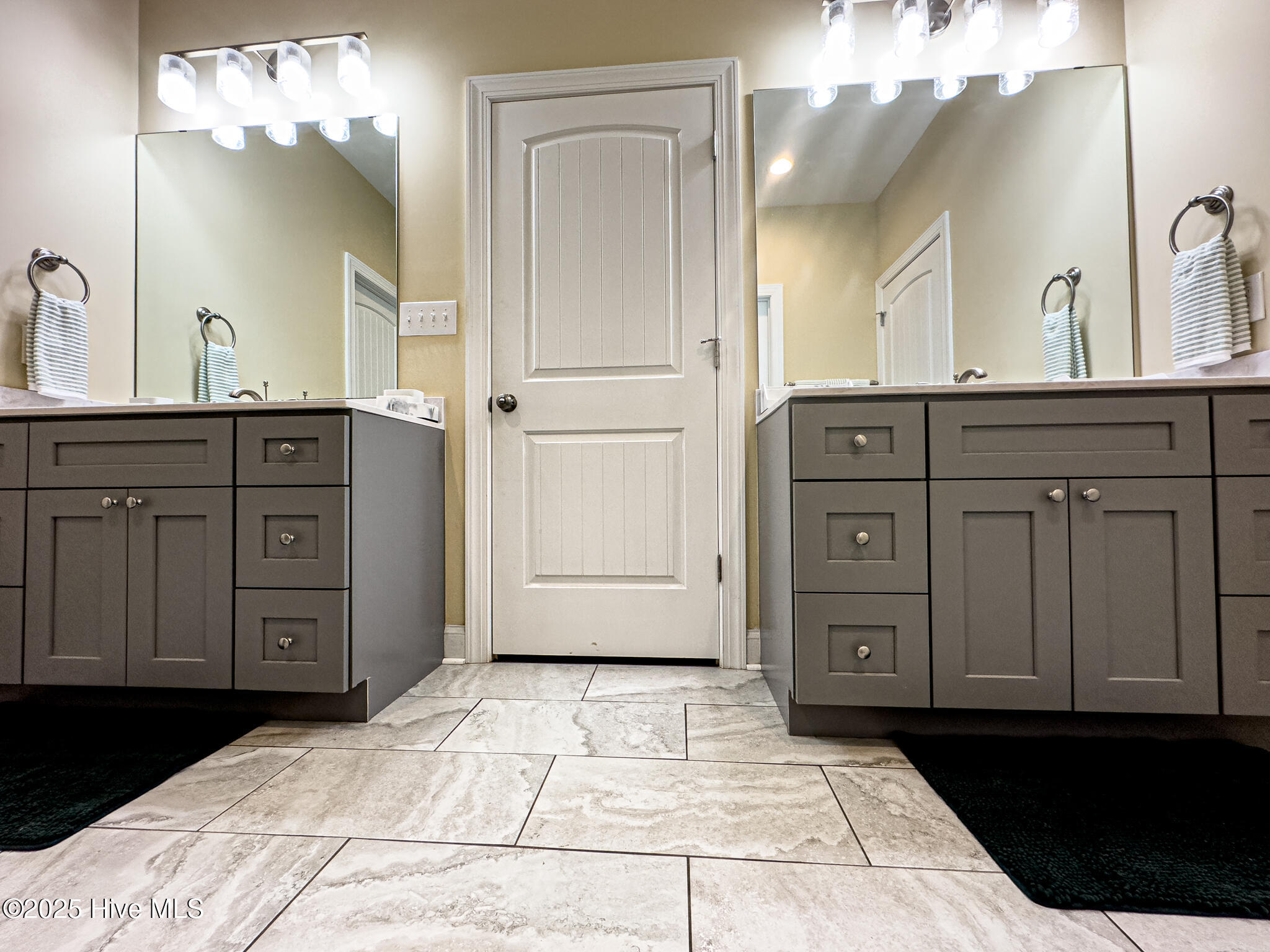 5260 Lemon Springs Road Sanford, NC 27332 - Photo 63 of 124 Separate vanities 2