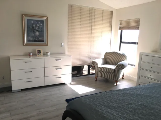 $329,500 | 10910 Lakemore Lane, Unit 201, Boca Raton, FL 33498