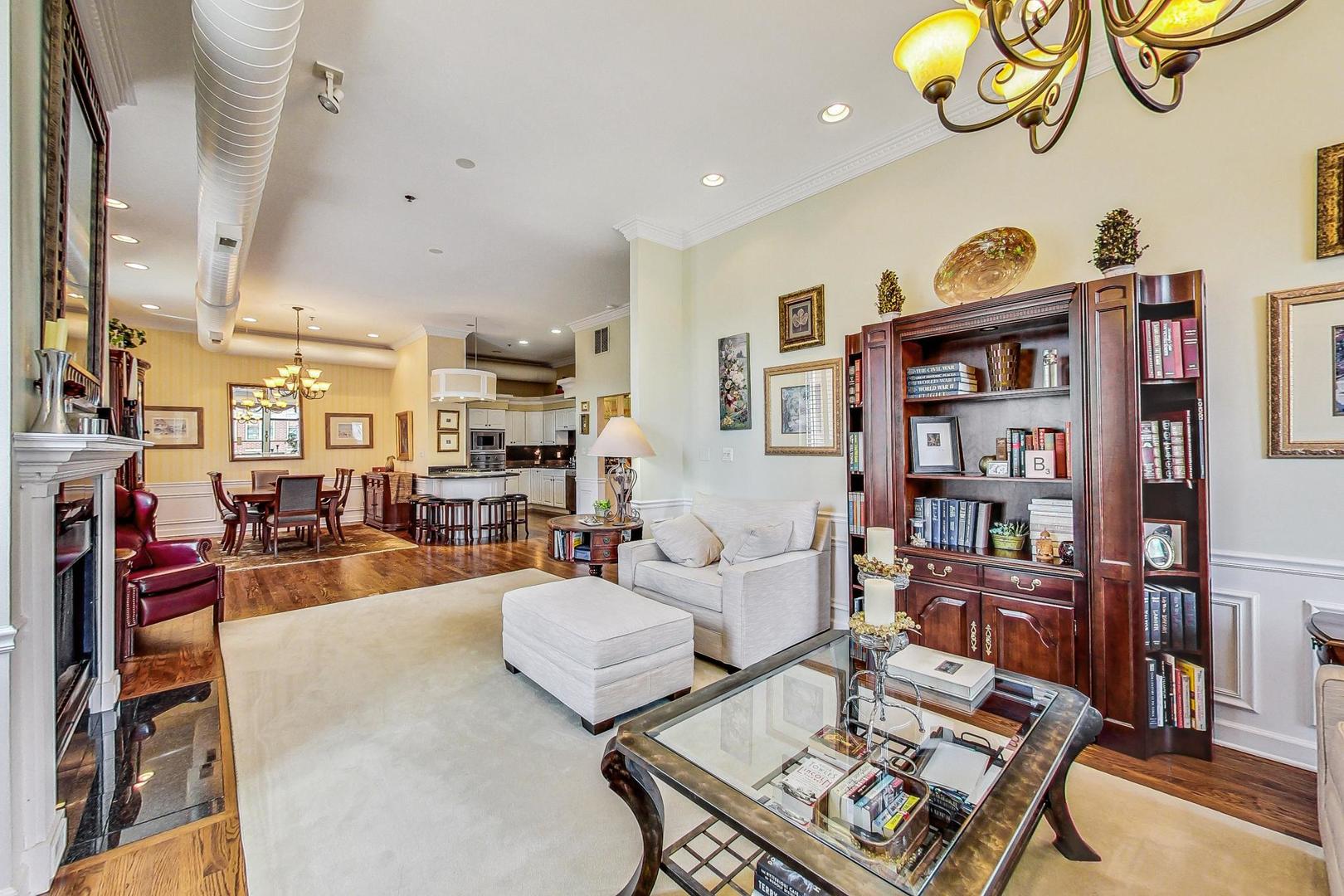 1016 West Madison Street, Unit 4S Chicago, IL 60607 - Photo 12 of 39