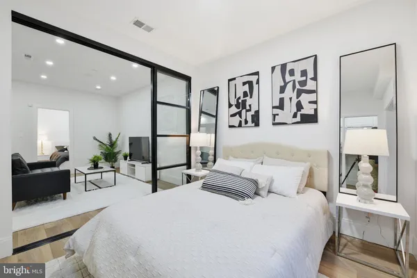 $2,300 | 1714 Euclid Street Northwest, Unit 2, Washington, DC 20009