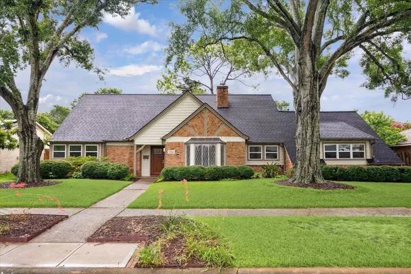 $3,495 | 5707 Darnell Street, Houston, TX 77096