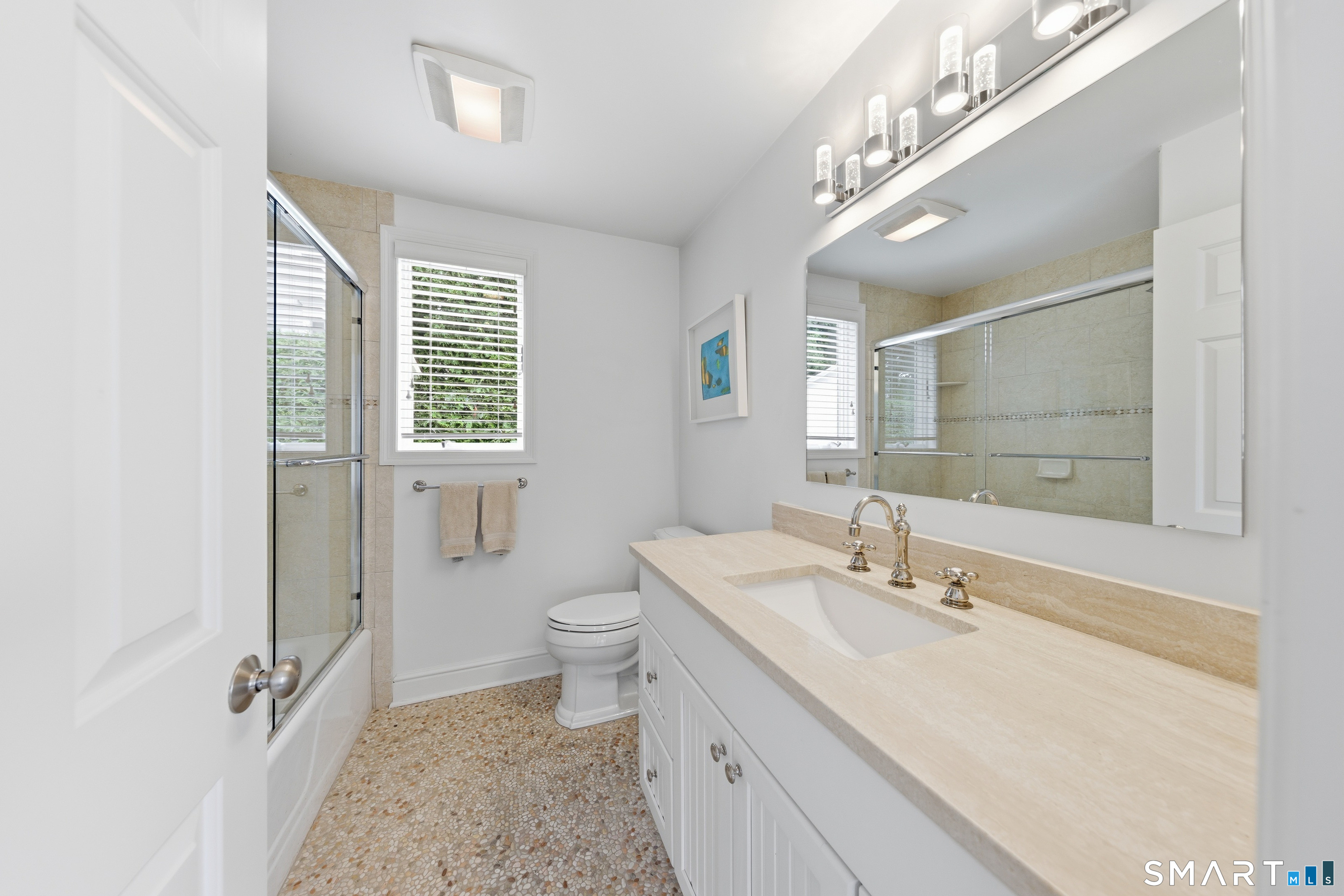 61 5 Mile River Road Darien, CT 06820 - Photo 30 of 38 Nicely appointed Main floor en suite bathroom