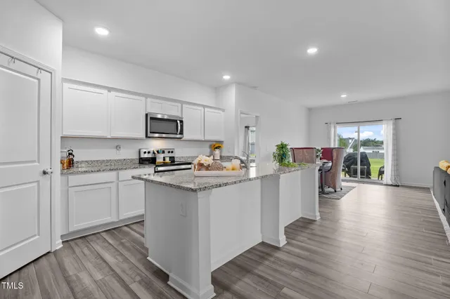 $279,900 | 3023 Winding Ridge Drive West, Wilson, NC 27893