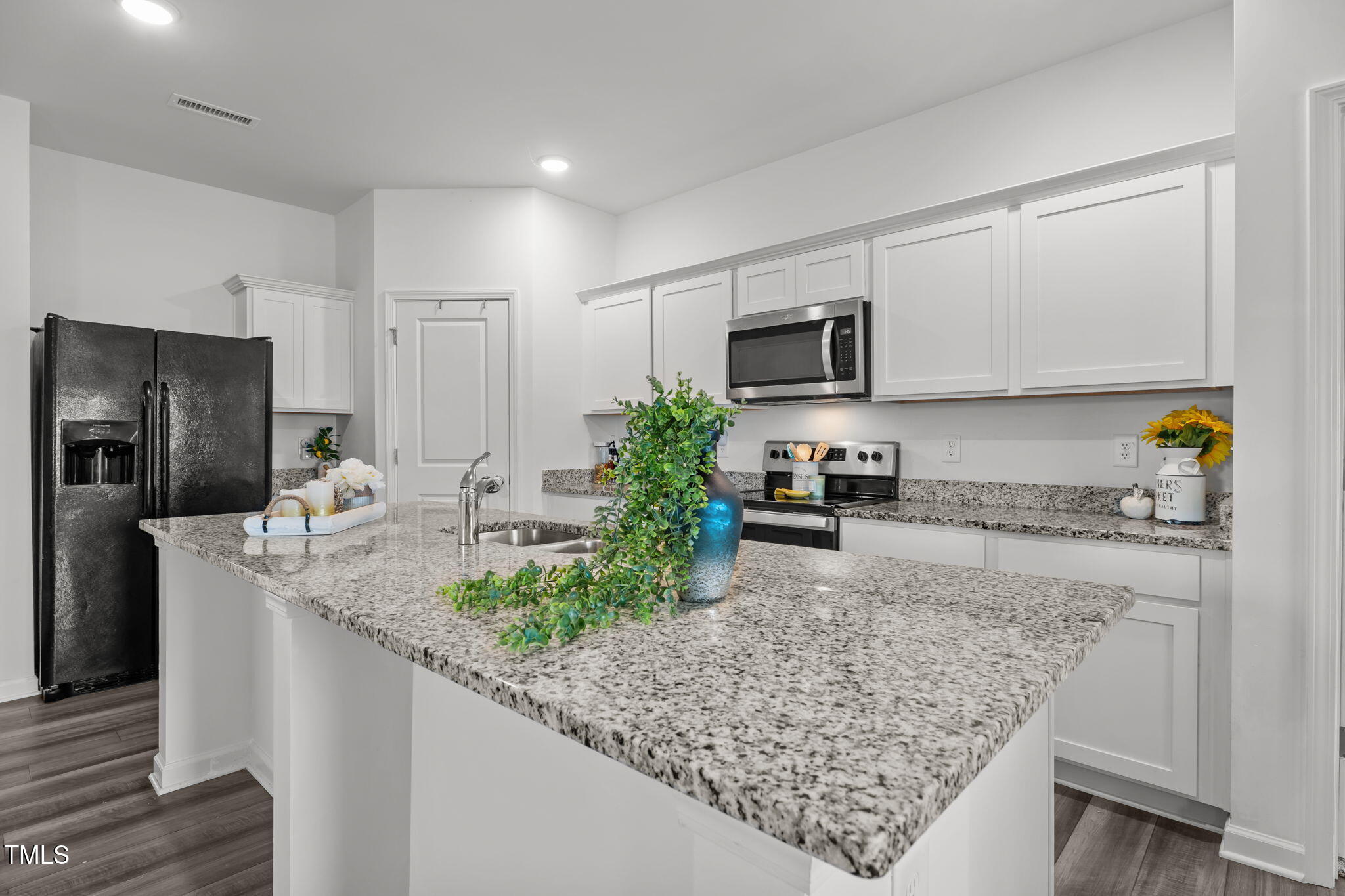 3023 Winding Ridge Drive West Wilson, NC 27893 - Photo 4 of 43 31-web-or-mls-DSC04318