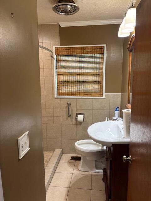 407 Standifer Circle Dunlap, TN 37327 - Photo 11 of 22 stndifer bathroom