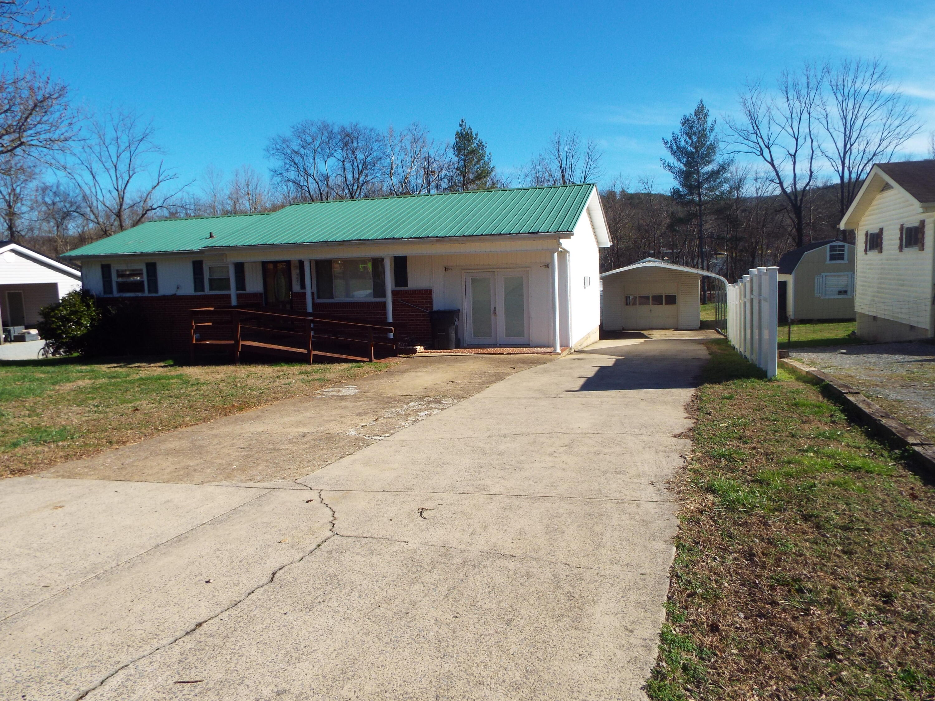 407 Standifer Circle Dunlap, TN 37327 - Photo 6 of 22 DSCF1005