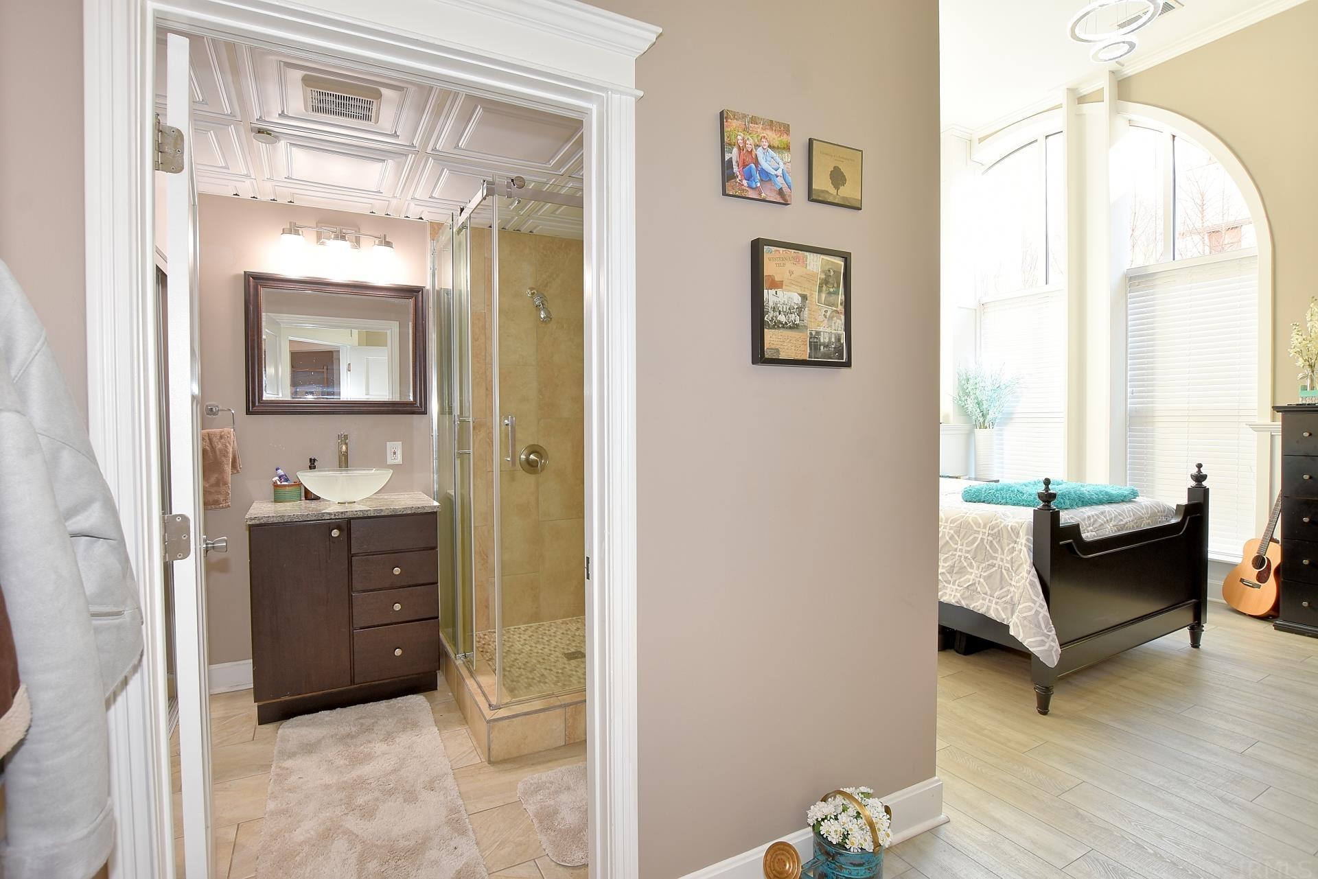 300 Main Street, Unit 1A2 Evansville, IN 47708 - Photo 11 of 22 Gallery Image 11