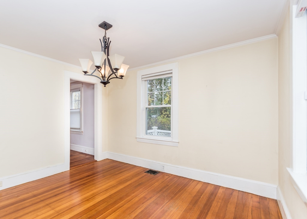 65 Woburn Street Waltham, MA 02452 - Photo 12 of 30