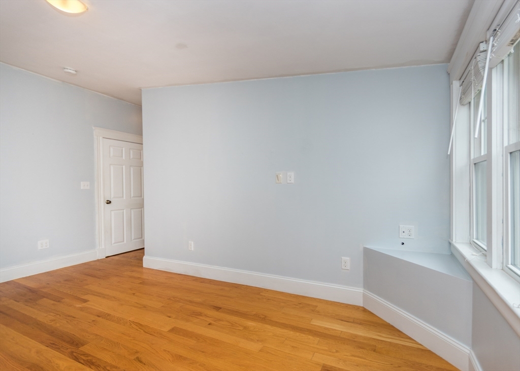 65 Woburn Street Waltham, MA 02452 - Photo 17 of 30