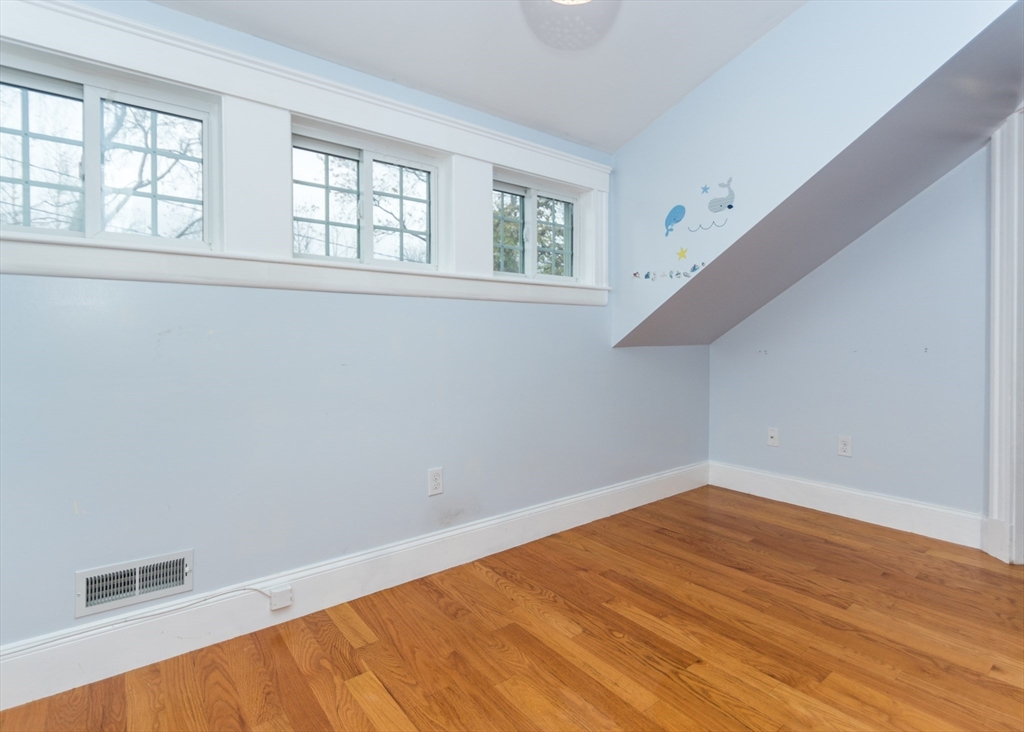 65 Woburn Street Waltham, MA 02452 - Photo 23 of 30