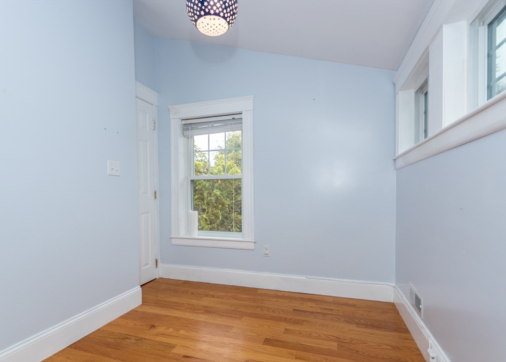 65 Woburn Street Waltham, MA 02452 - Photo 24 of 30
