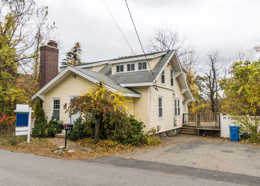 65 Woburn Street Waltham, MA 02452 - Photo 3 of 30