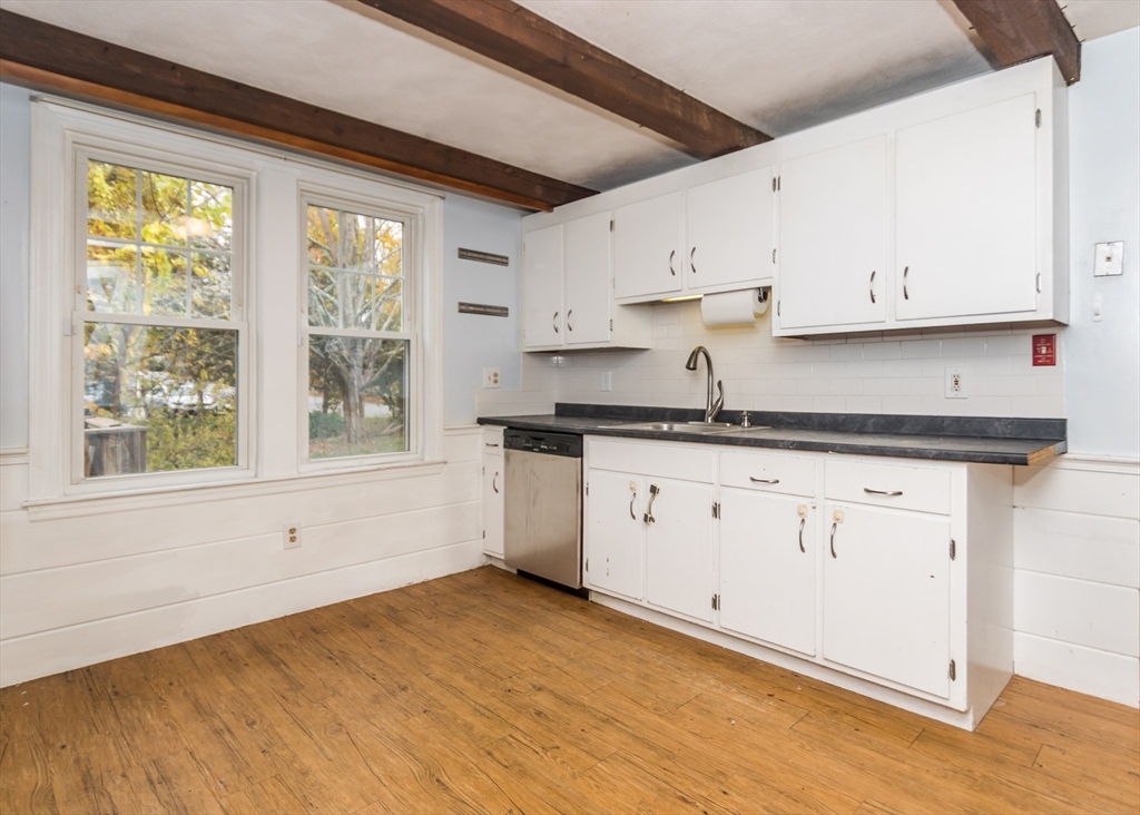 65 Woburn Street Waltham, MA 02452 - Photo 5 of 30