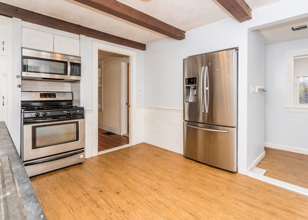 65 Woburn Street Waltham, MA 02452 - Photo 7 of 30