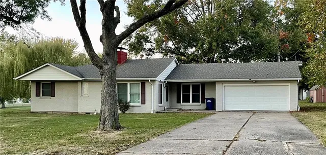 $225,000 | 409 East Burns Street, Gallatin, MO 64640