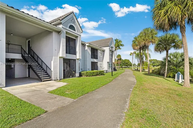 $2,000 | 10361 Southwest 150th Court, Unit 13207, Miami, FL 33196