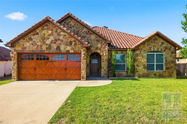 $2,500 | 15105 General Williamson Drive, Austin, TX 78734