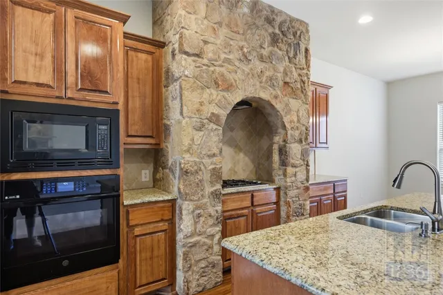 $2,500 | 15105 General Williamson Drive, Austin, TX 78734