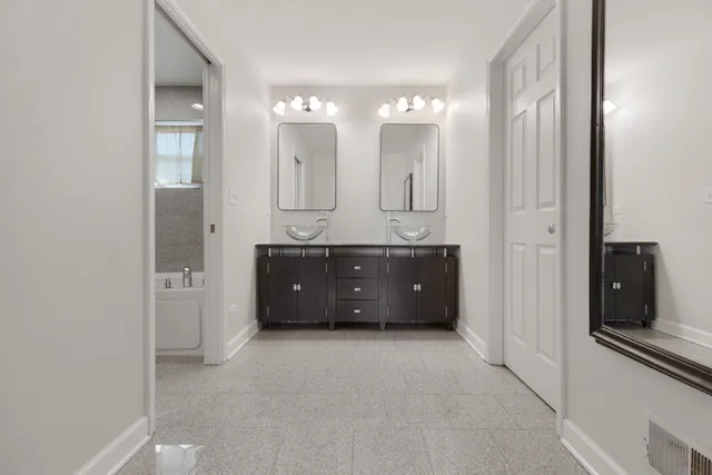 $3,250 | 399 Fulton Street, South Elgin, IL 60177