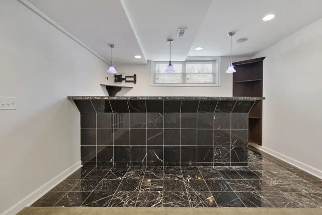 $3,250 | 399 Fulton Street, South Elgin, IL 60177