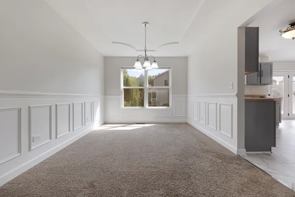 $3,250 | 399 Fulton Street, South Elgin, IL 60177