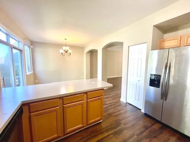 $2,200 | 386 Keswick Circle, Round Lake, IL 60073