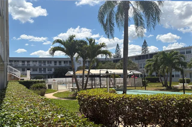 $65,000 | 15610 Northeast 6th Avenue, Unit 10B, Miami, FL 33162