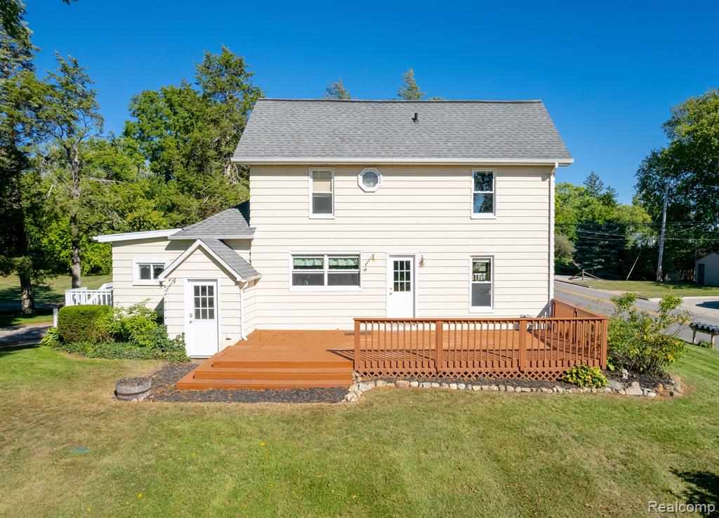 6595 Bennett Lake Road Fenton, MI 48430 - Photo 23 of 29