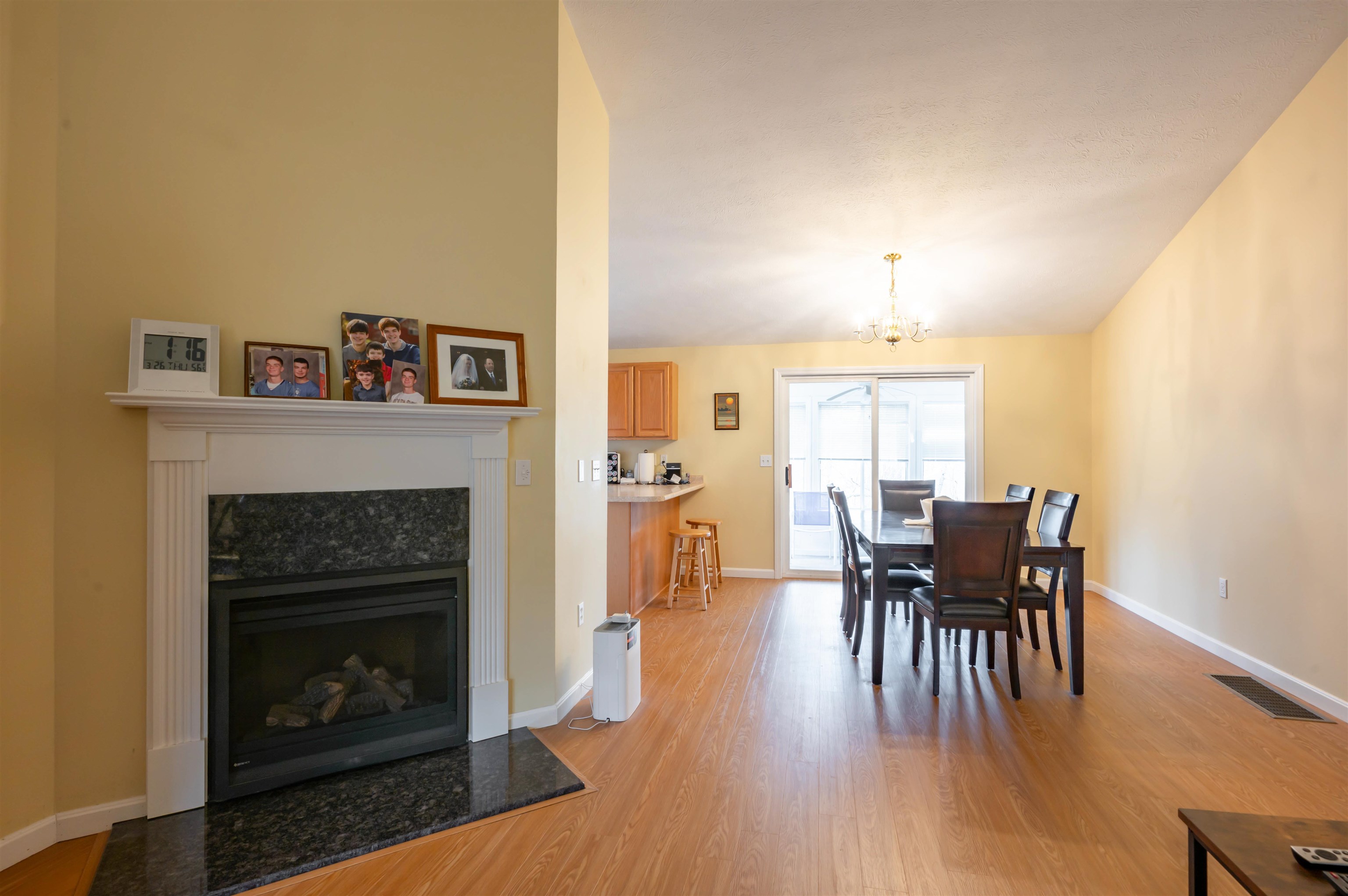 4 Myopia Lane Nashua, NH 03063 - Photo 5 of 37