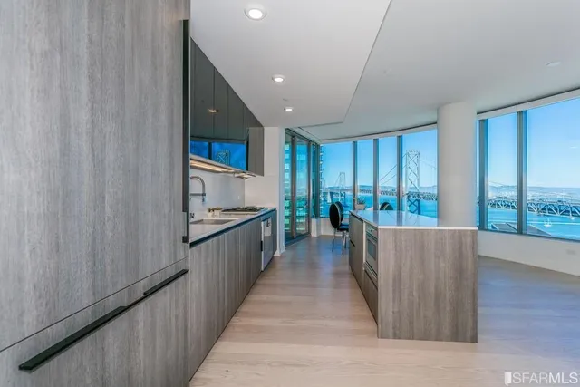 $9,000 | 338 Main Street, Unit 23C, San Francisco, CA 94105