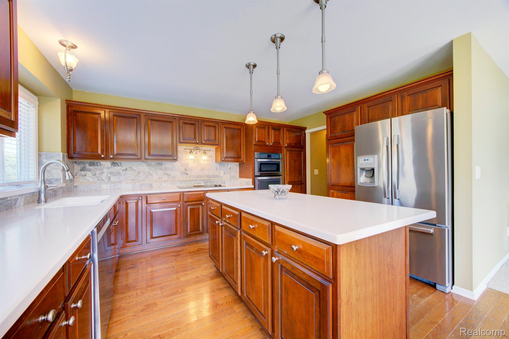 47631 Pavillon Road Canton, MI 48188 - Photo 17 of 60 Gallery Image 17