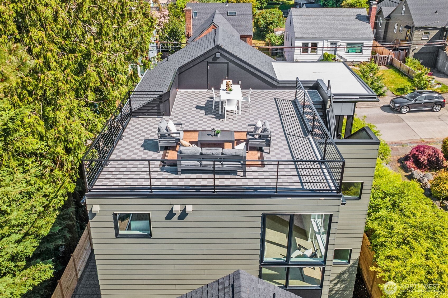 813 Northeast 90th Street Seattle, WA 98115 - Photo 25 of 35