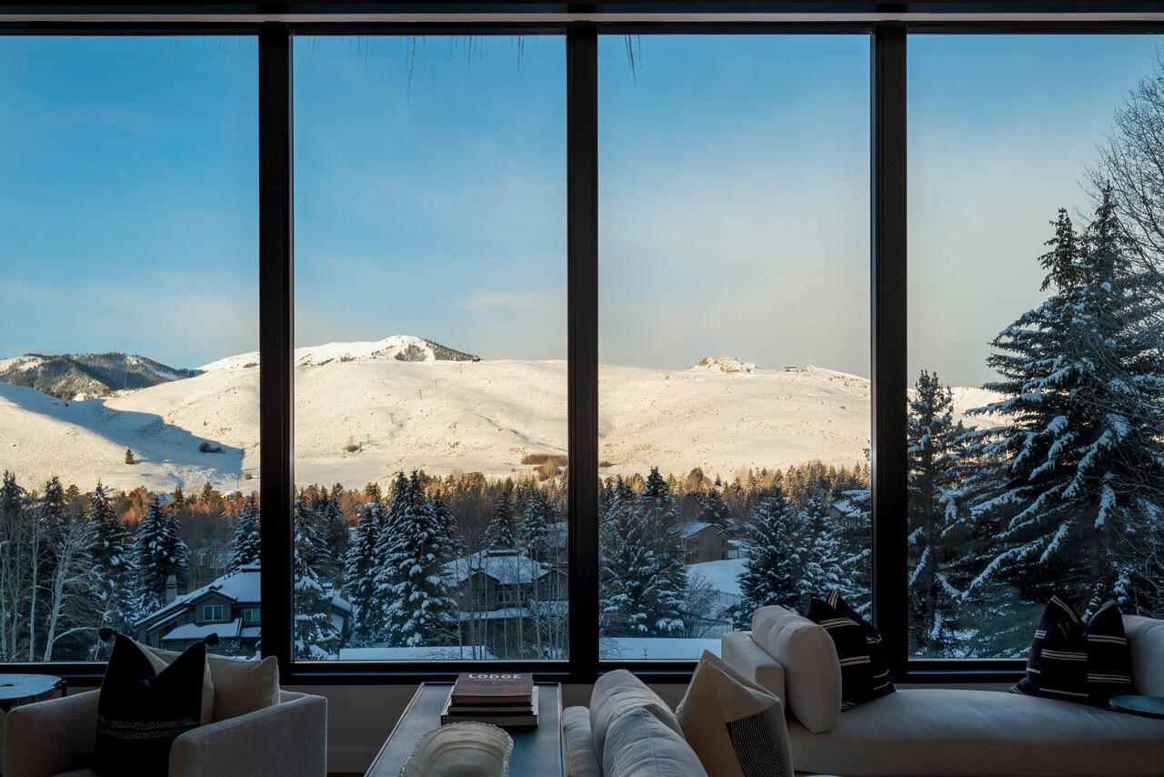 106 Blue Grouse Road Sun Valley, ID 83353 - Photo 7 of 41 Living Room