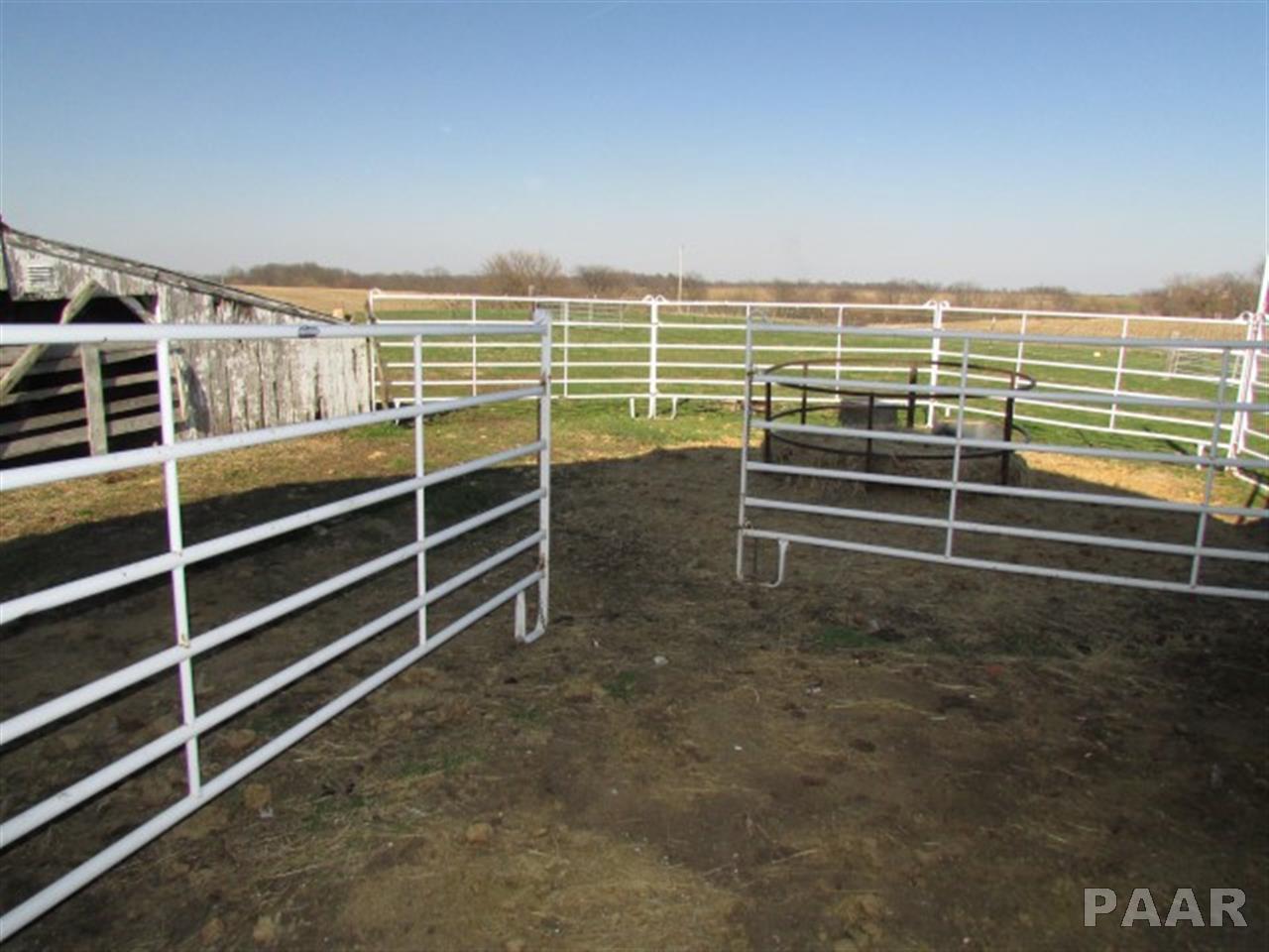 23123 West Farmington Road Farmington, IL 61531 - Photo 29 of 36