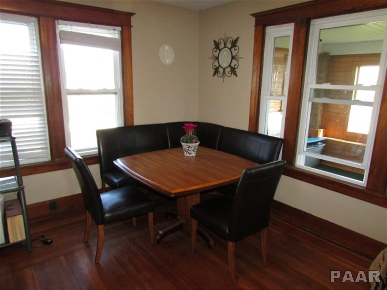 23123 West Farmington Road Farmington, IL 61531 - Photo 10 of 36