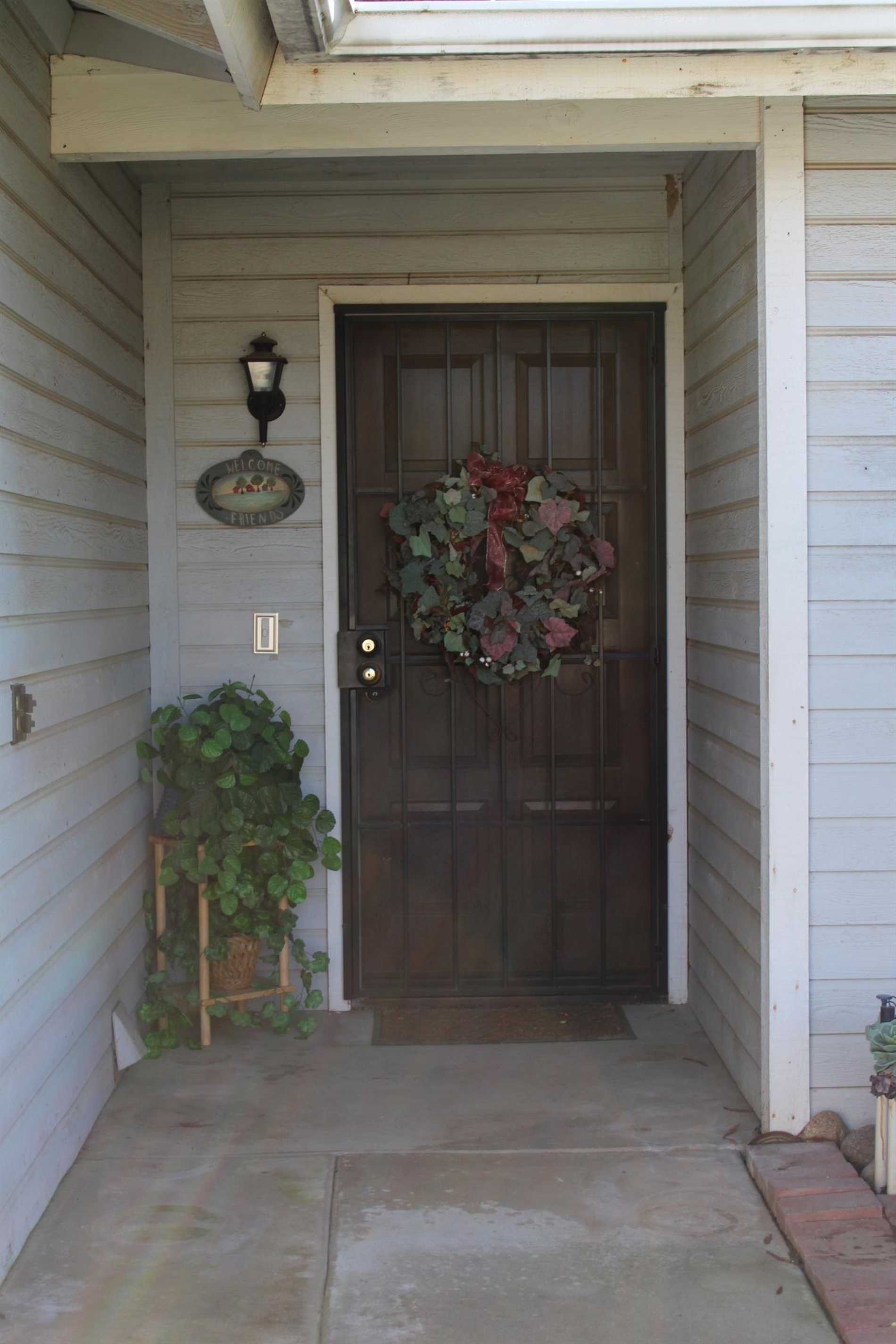 339 East Sycamore Avenue Reedley, CA 93654 - Photo 3 of 10 Gallery Image 3