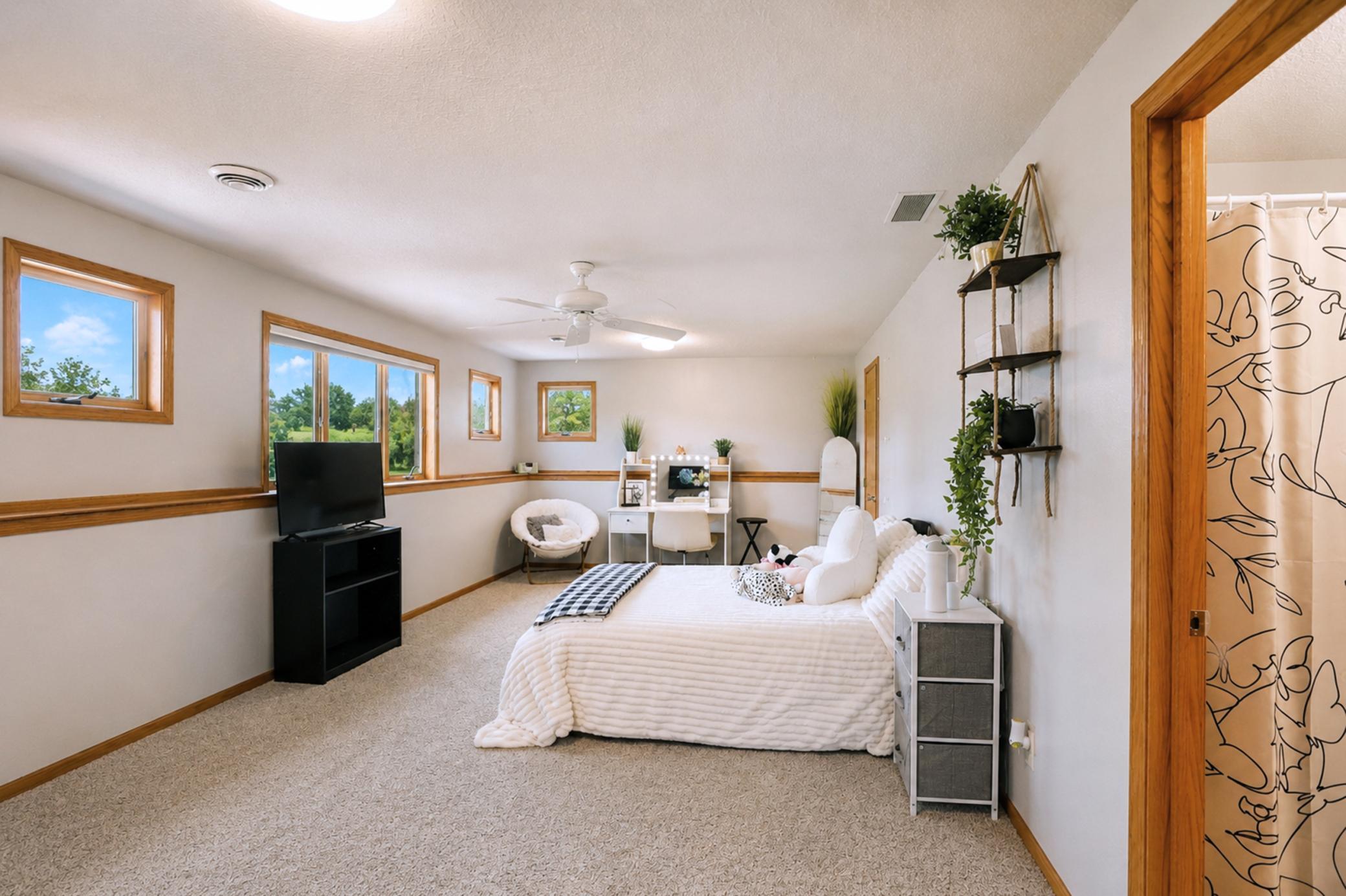 1901 16th Street Southwest Austin, MN 55912 - Photo 28 of 61