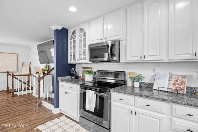 $479,900 | 407 McTeer Road, Greenback, TN 37742