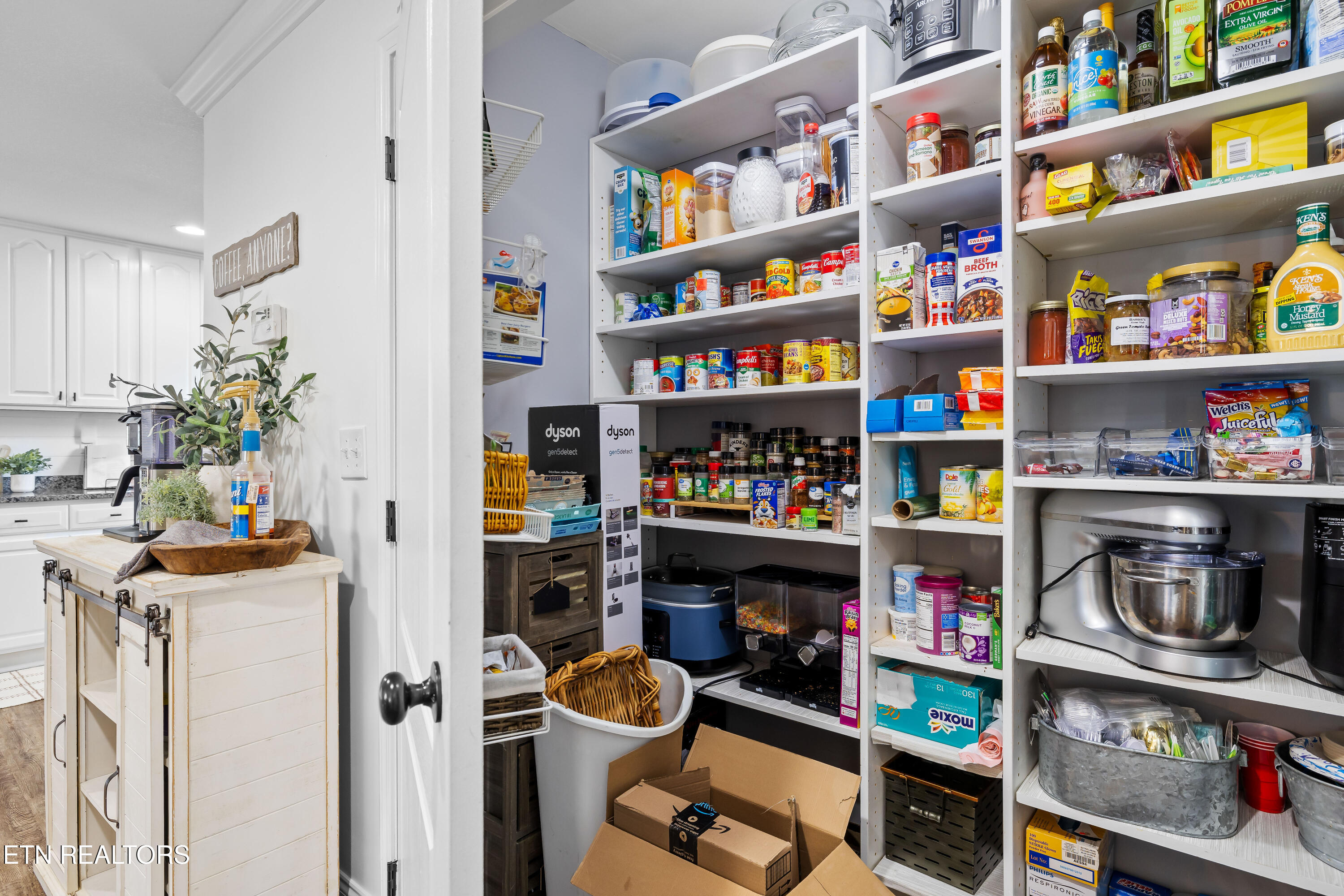 407 McTeer Road Greenback, TN 37742 - Photo 20 of 35 407McTeerSt-44