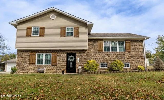 $469,900 | 407 McTeer Road, Greenback, TN 37742