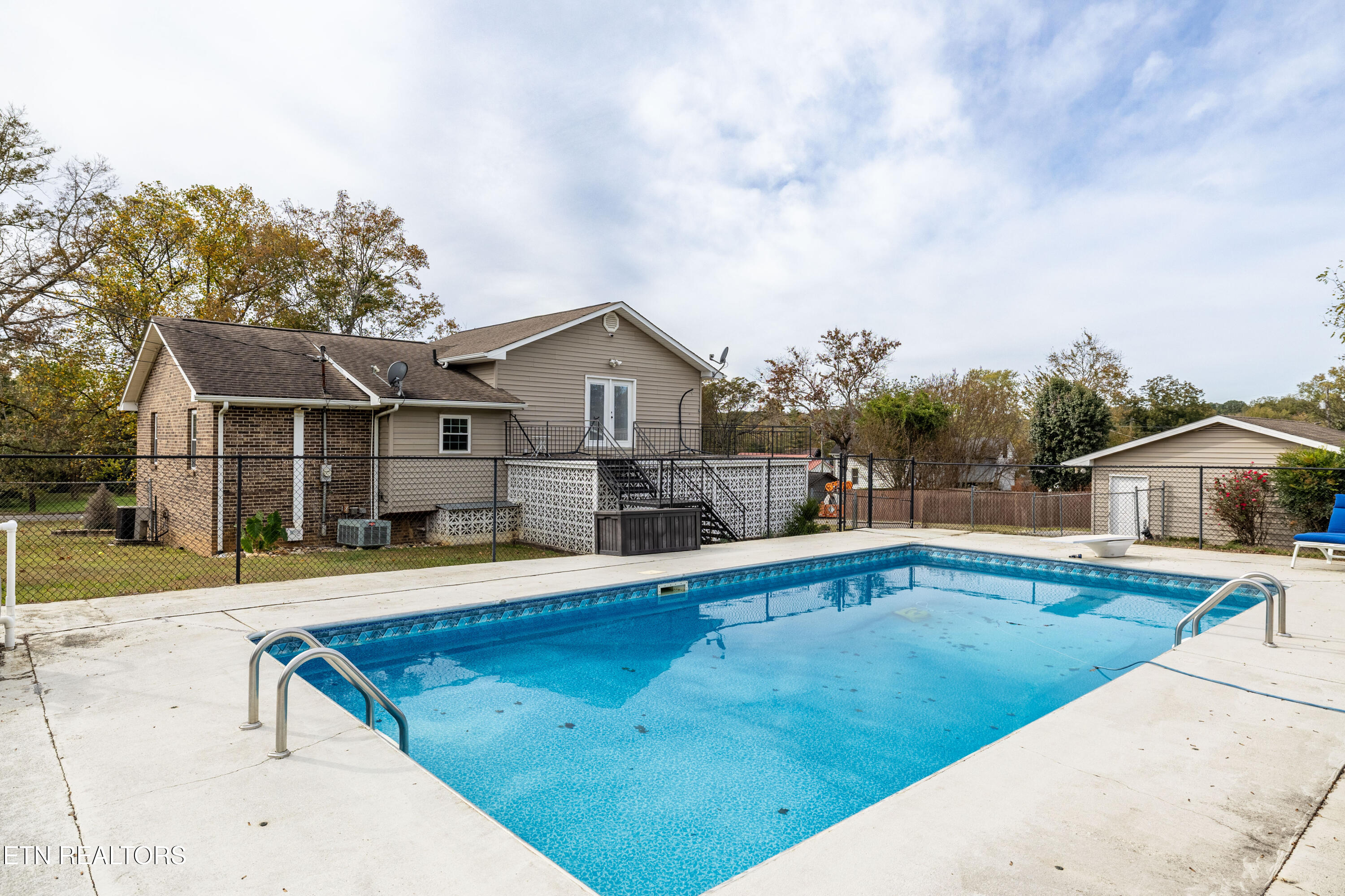 407 McTeer Road Greenback, TN 37742 - Photo 30 of 35 407McTeerSt-20